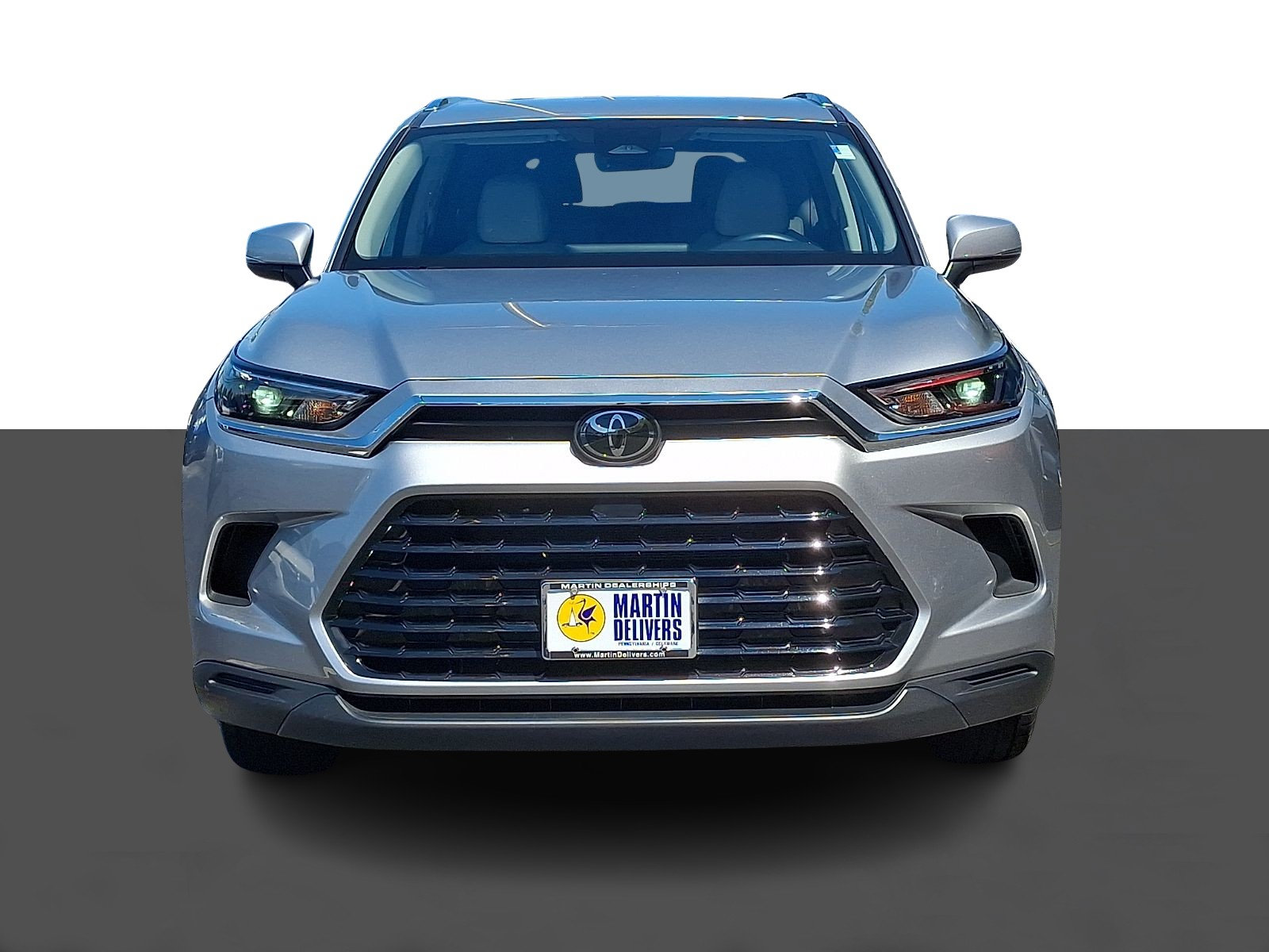 Used 2024 Toyota Grand Highlander AWD image 2