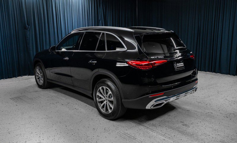 Certified 2026 Mercedes-Benz GLC 300 4MATIC image 9