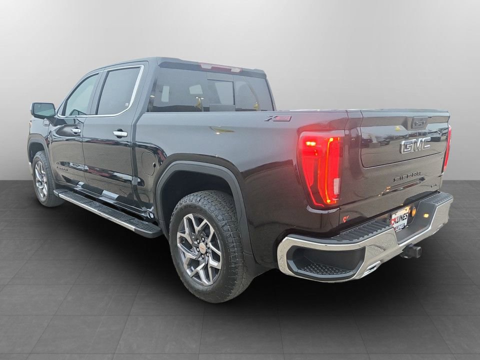 New 2026 GMC Sierra 1500 SLT w/ SLT Premium Package AWD/4WD image 9