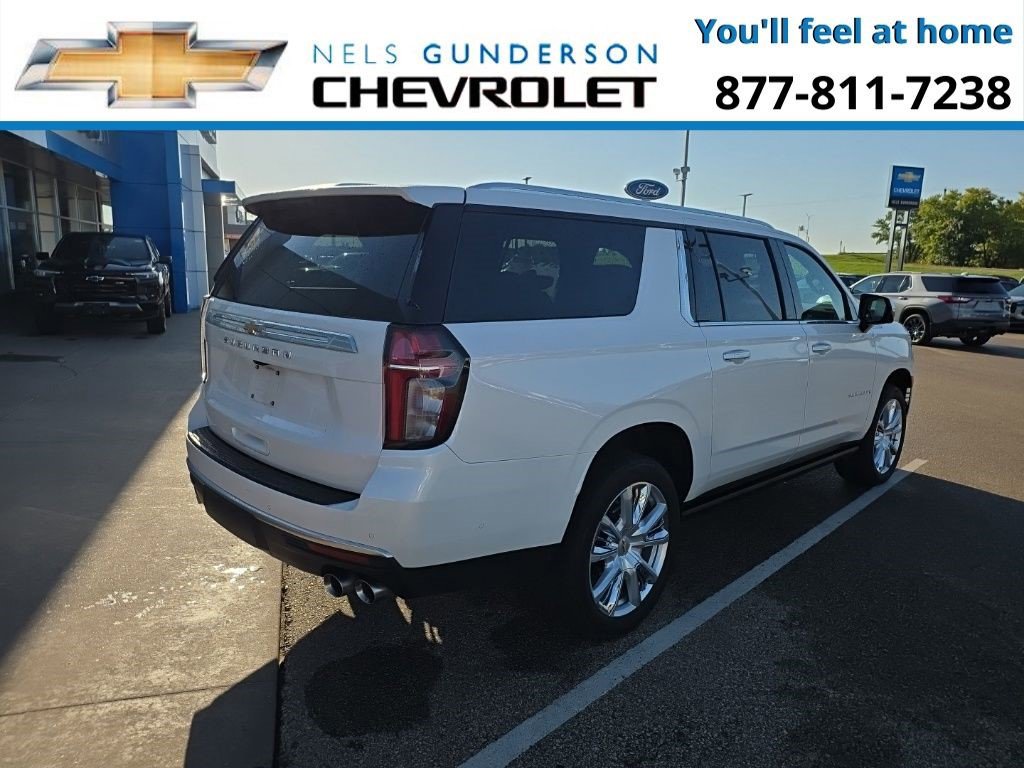 Certified 2024 Chevrolet Suburban High Country w/ Advanced Technology Package image 5