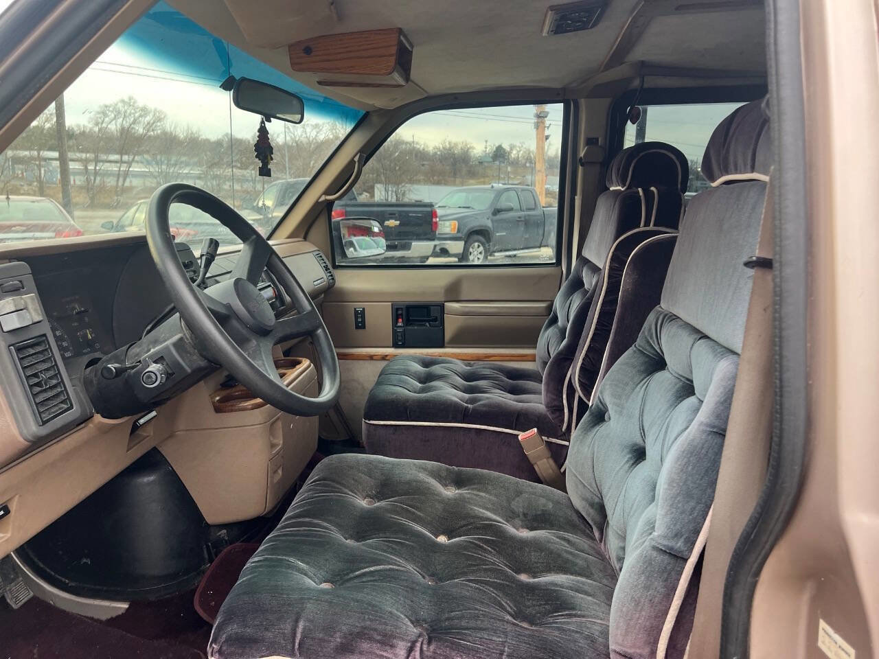 Used 1992 GMC Safari 3dr Extended Length Cargo image 5