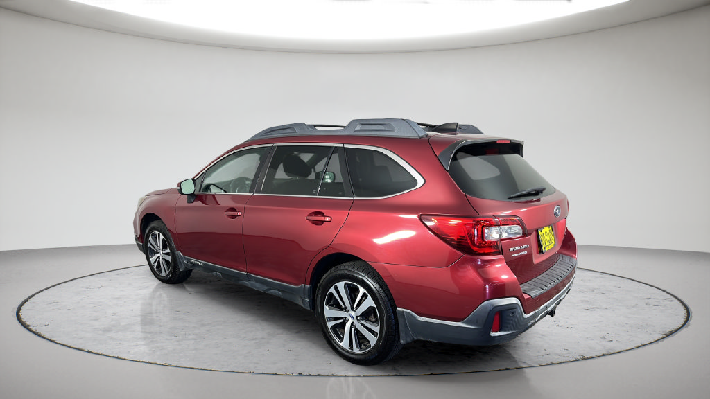 Used 2018 Subaru Outback 2.5i Limited AWD/4WD image 11