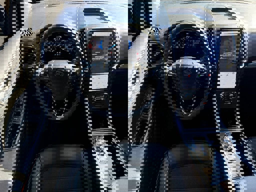 Certified 2023 Ford Edge ST-Line w/ Cargo Accessory Package image 11