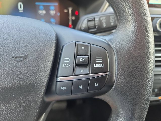 Used 2025 Ford Escape Active AWD/4WD image 32
