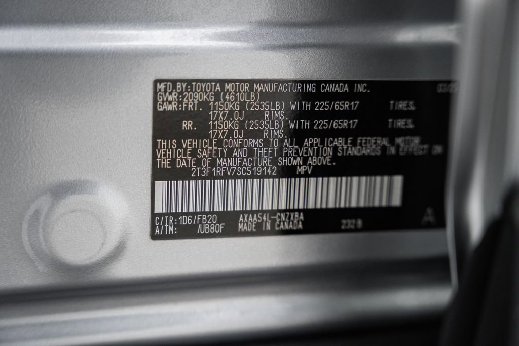 Used 2025 Toyota RAV4 LE image 31