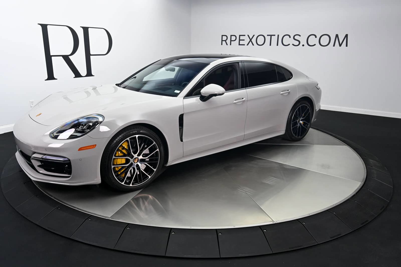 Used 2023 Porsche Panamera Turbo S Executive AWD/4WD image 1
