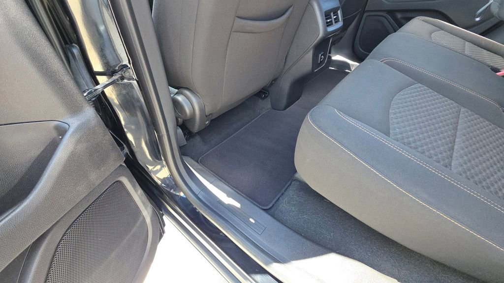 Used 2018 GMC Terrain SLE AWD/4WD image 18