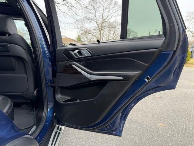 Used 2023 BMW X5 xDrive40i w/ Executive Package image 15