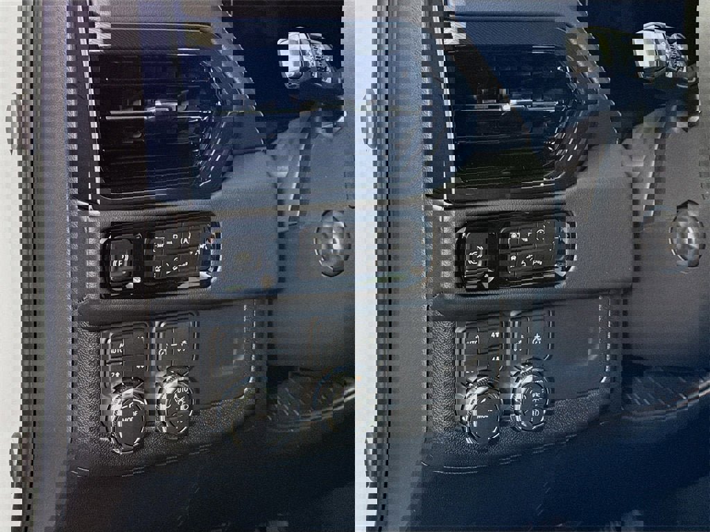 New 2026 GMC Yukon XL AT4 w/ AT4 Premium Package image 5