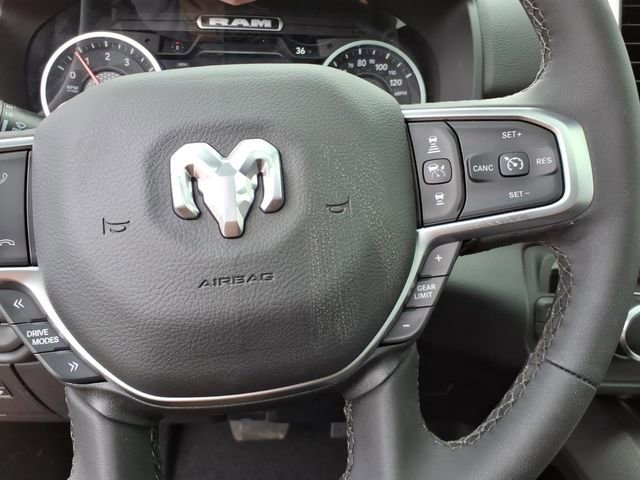 New 2026 RAM 1500 4x4 Crew Cab image 11