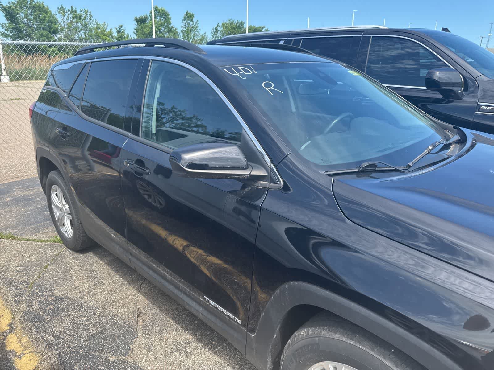 Used 2020 GMC Terrain SLE w/ Driver Convenience Package FWD image 8