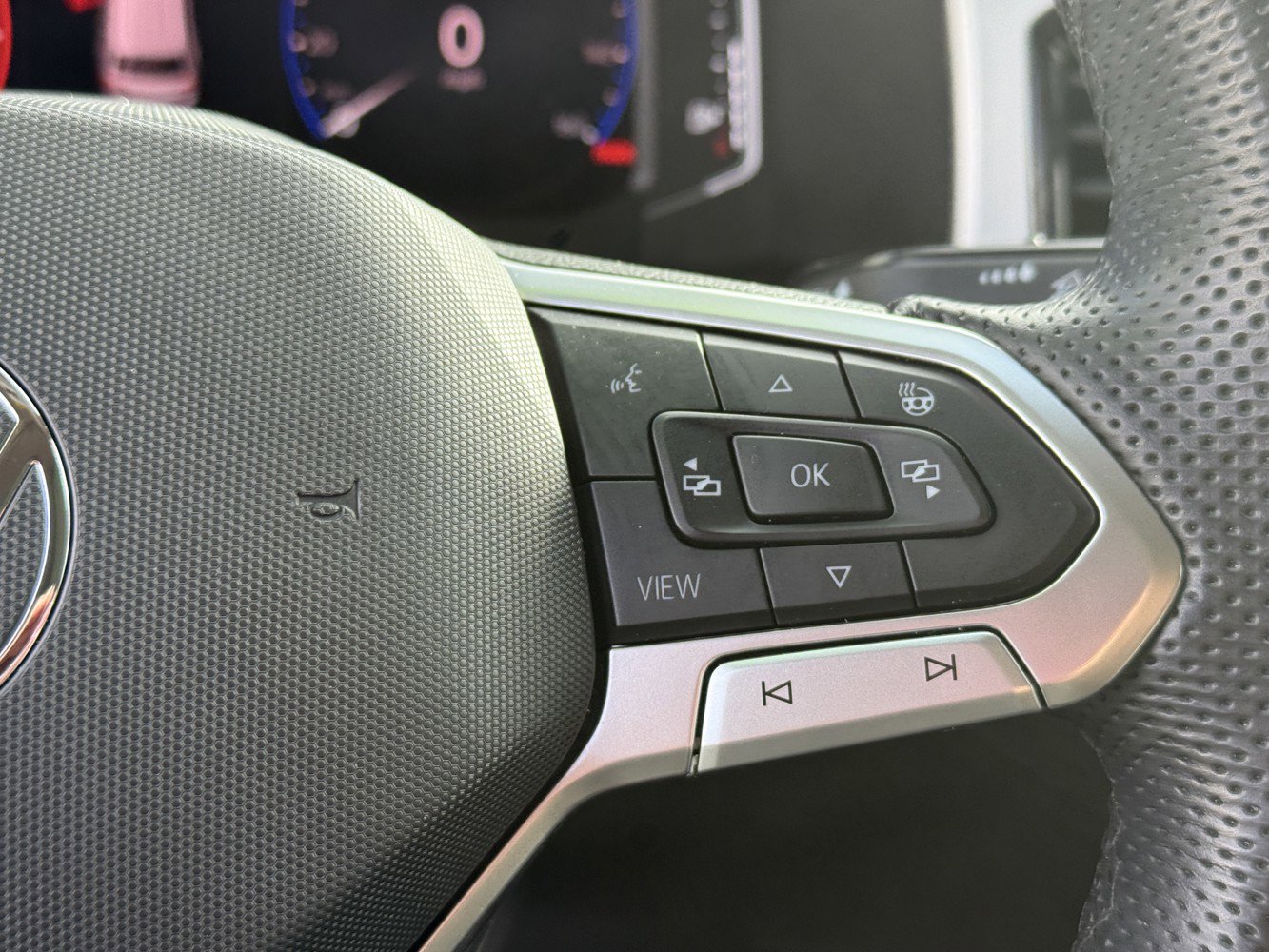 Used 2023 Volkswagen Atlas SEL Premium image 18