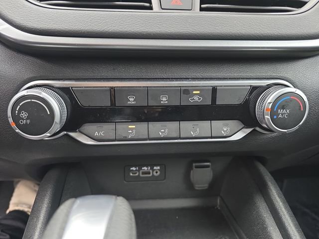 Used 2025 Nissan Altima 2.5 S image 30