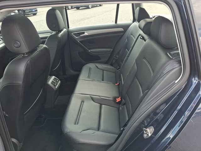 Used 2016 Volkswagen Golf Limited Edition FWD image 10