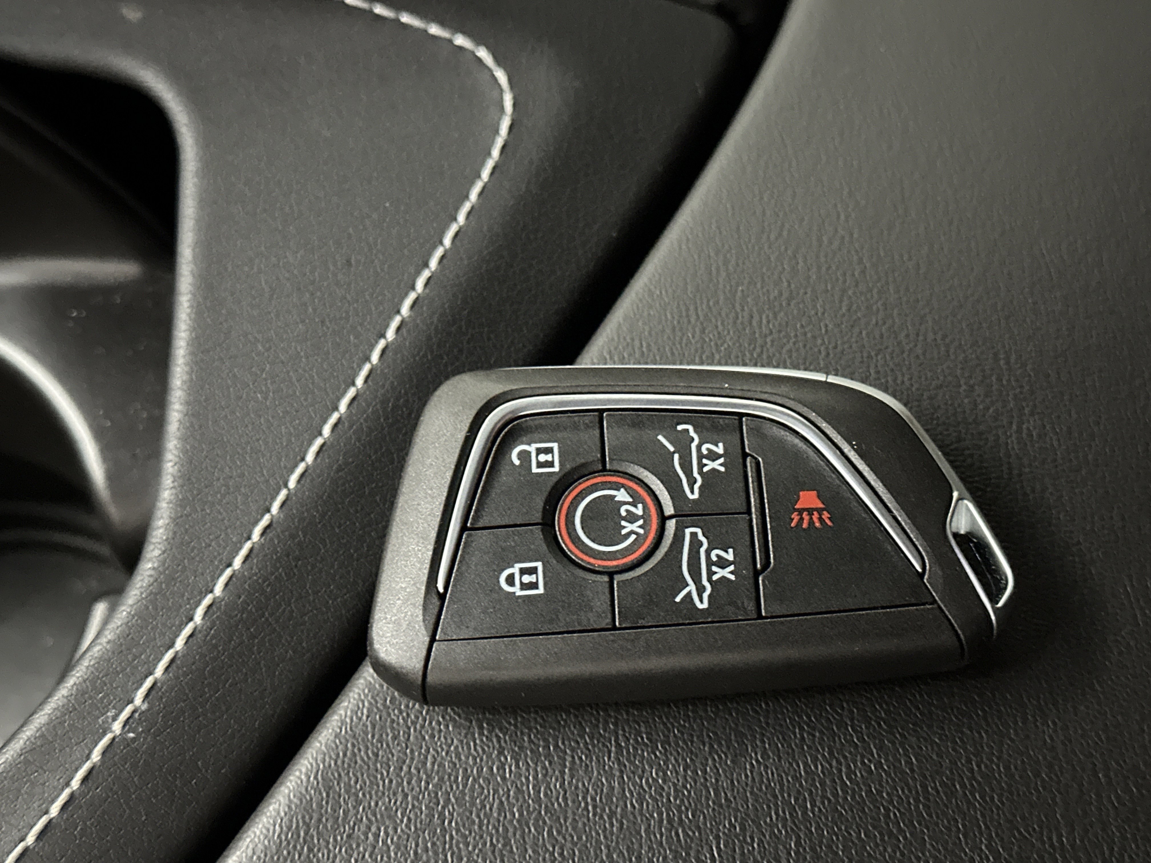 Used 2022 Chevrolet Corvette Stingray Coupe w/ Z51 Performance Package image 35