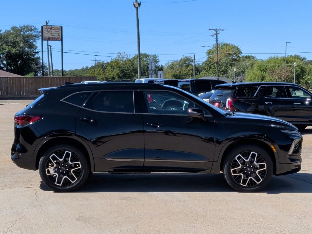 New 2025 Chevrolet Blazer RS w/ Driver Confidence II Package image 9