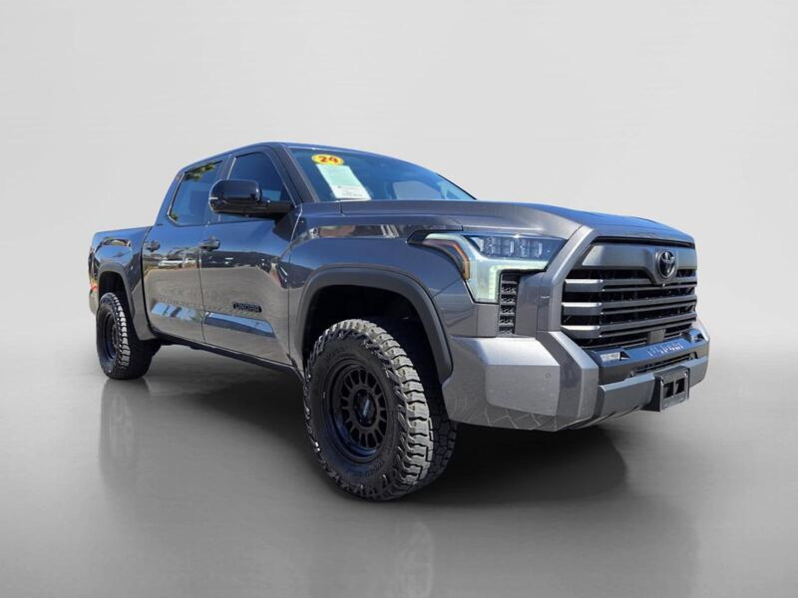 Used 2024 Toyota Tundra Limited AWD/4WD image 7