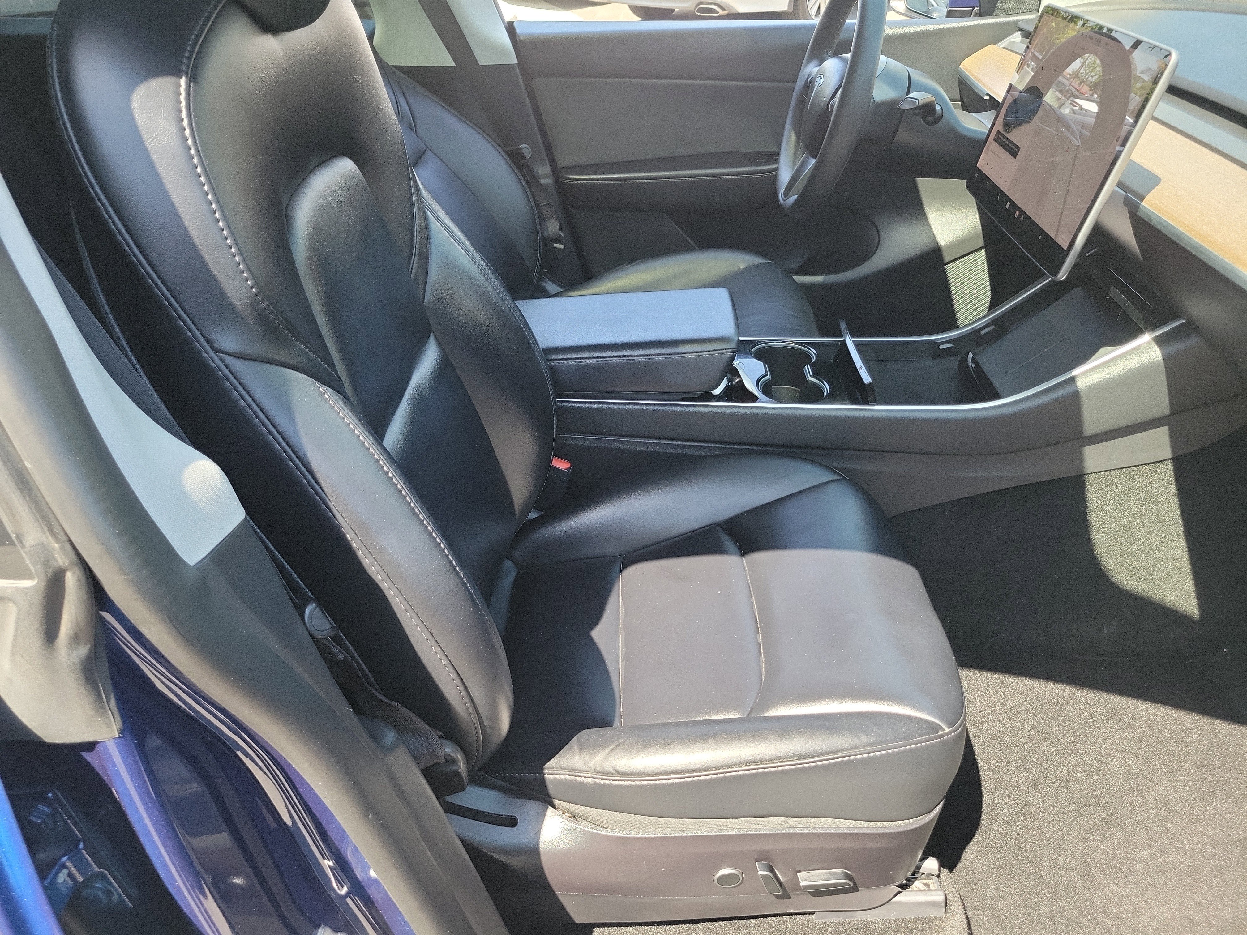 Used 2021 Tesla Model Y Long Range image 22