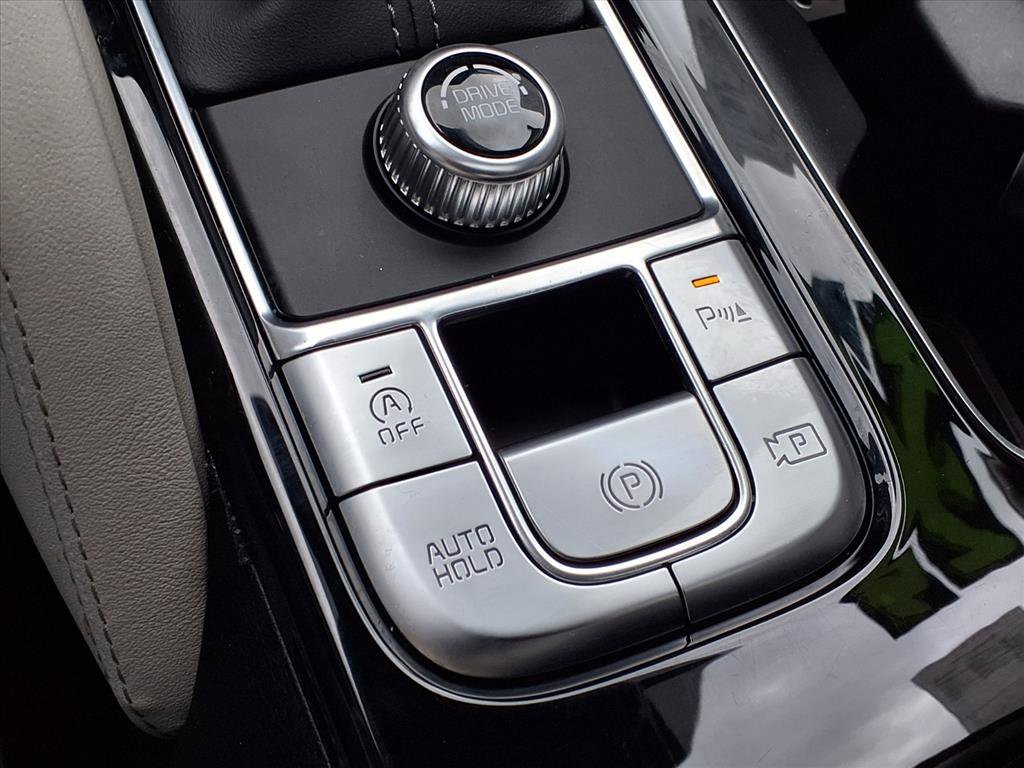 Used 2024 Kia Telluride SX w/ Towing Package image 10