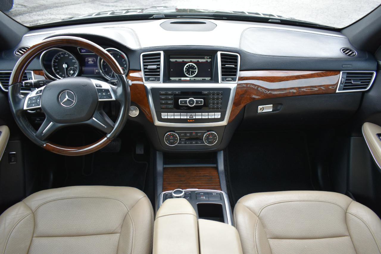 Used 2016 Mercedes-Benz GL 550 4MATIC image 11