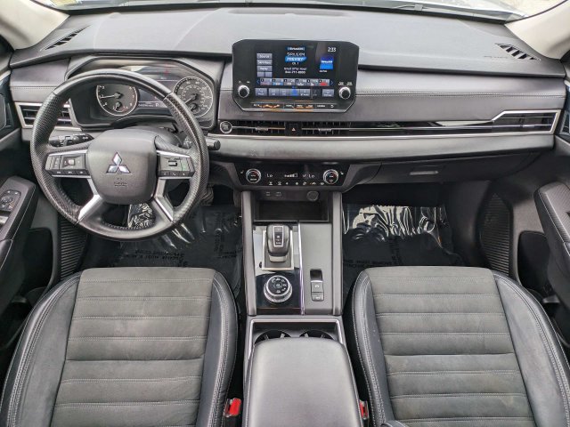 Used 2023 Mitsubishi Outlander SE AWD/4WD image 15
