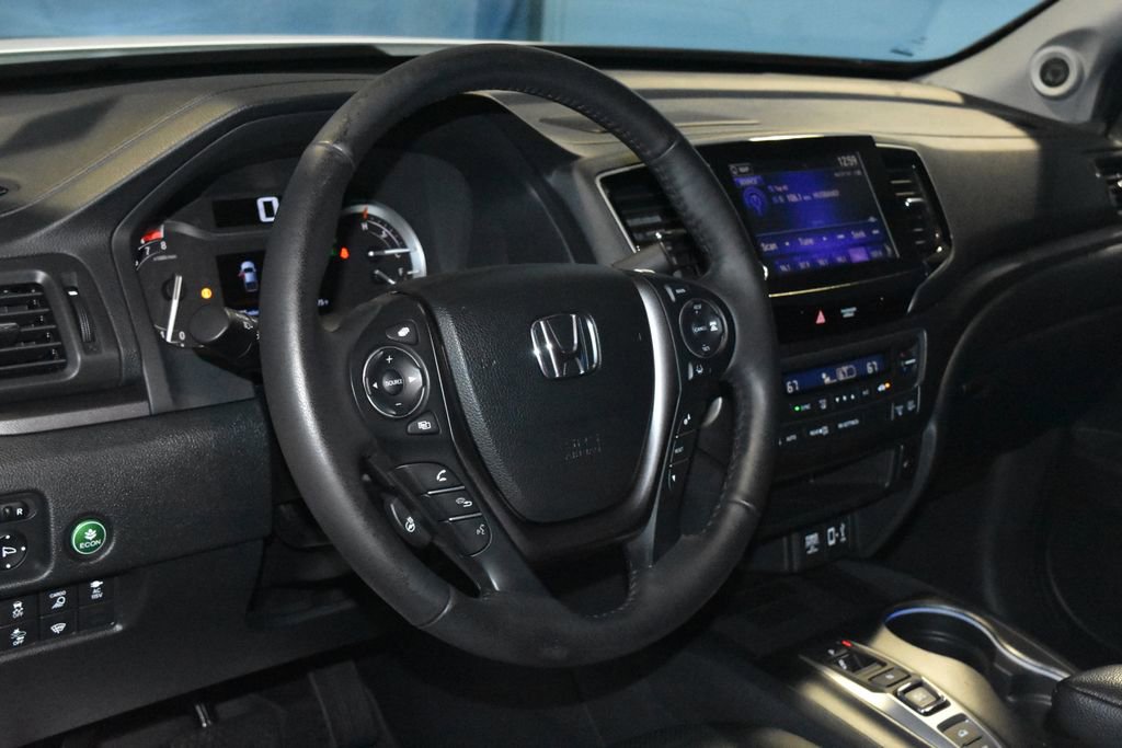 Used 2023 Honda Ridgeline RTL-E image 2