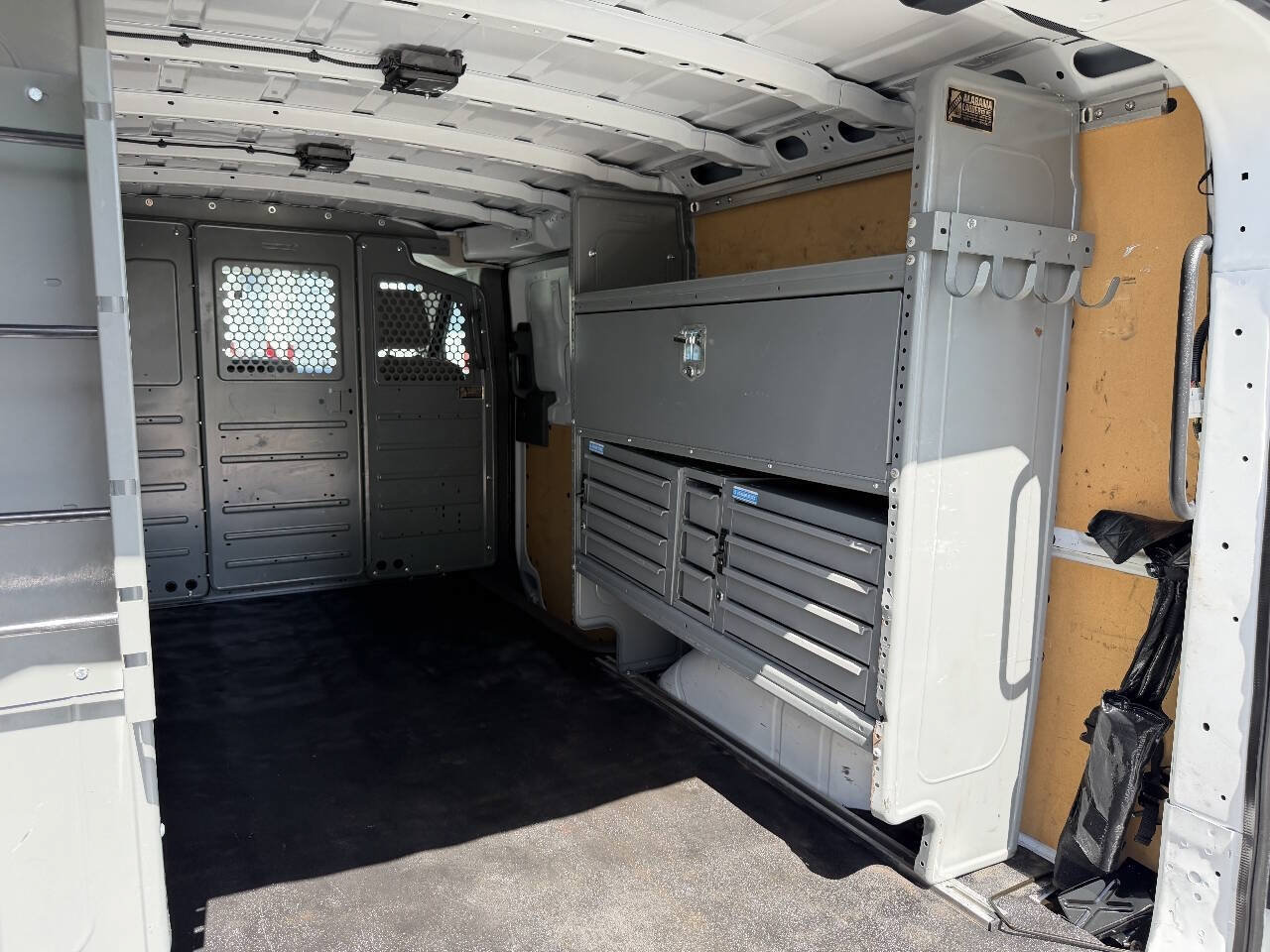 Used 2021 Nissan NV 2500 SV RWD image 13