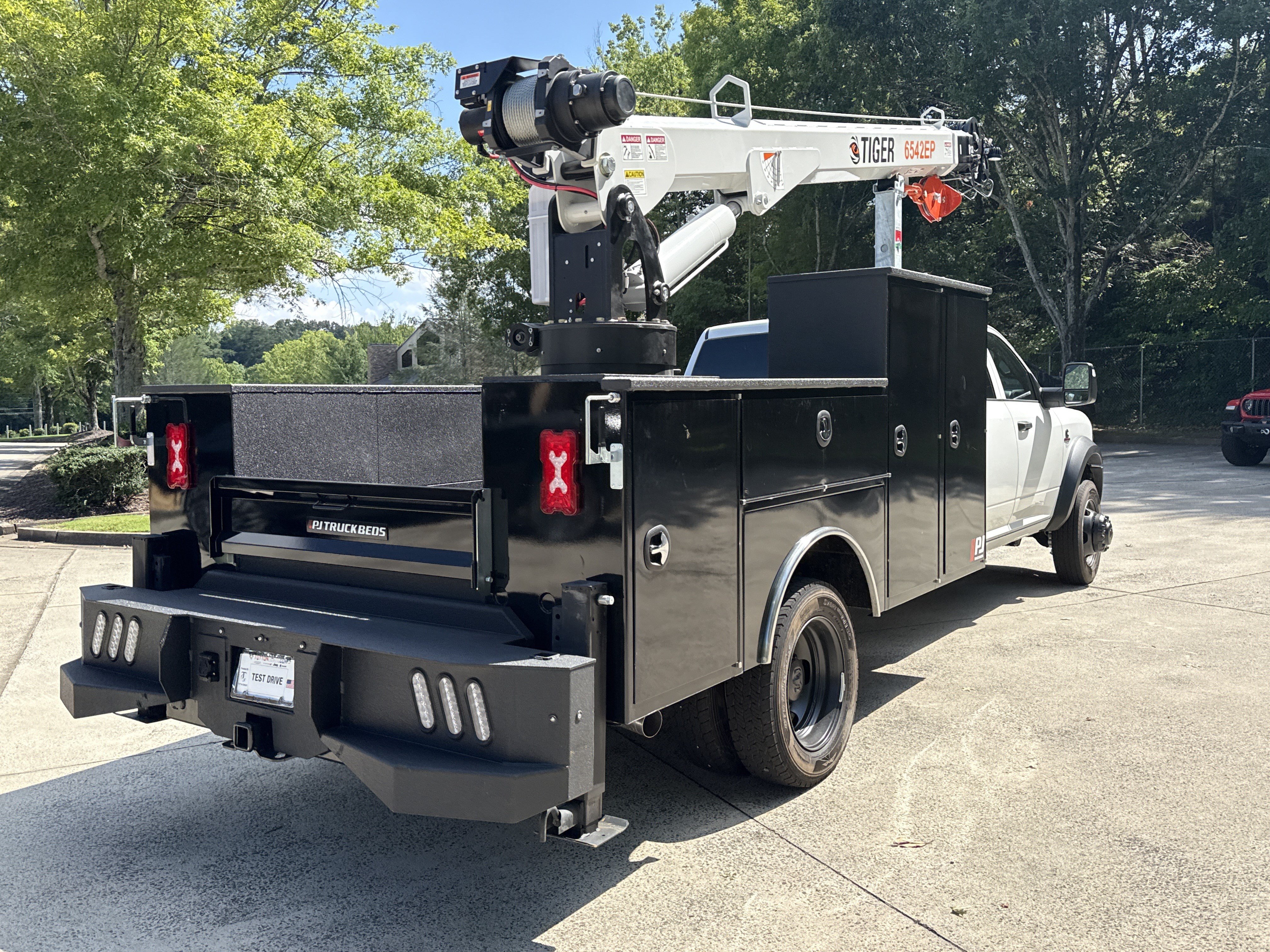 New 2026 RAM 5500 Tradesman AWD/4WD image 7