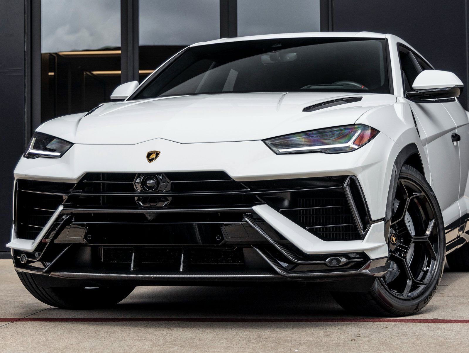 Used 2024 Lamborghini Urus Performante image 3