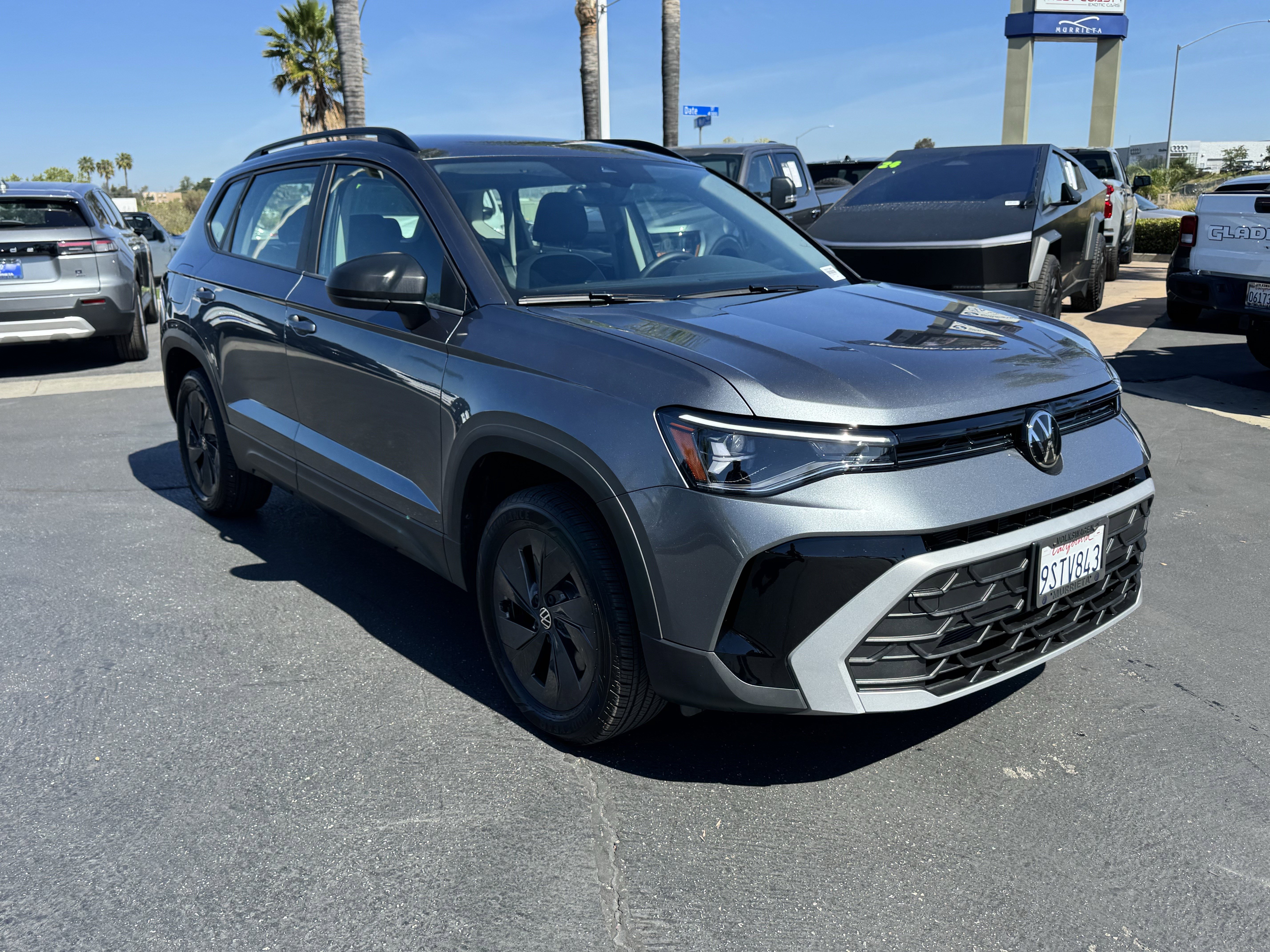 Used 2025 Volkswagen Taos S FWD image 2