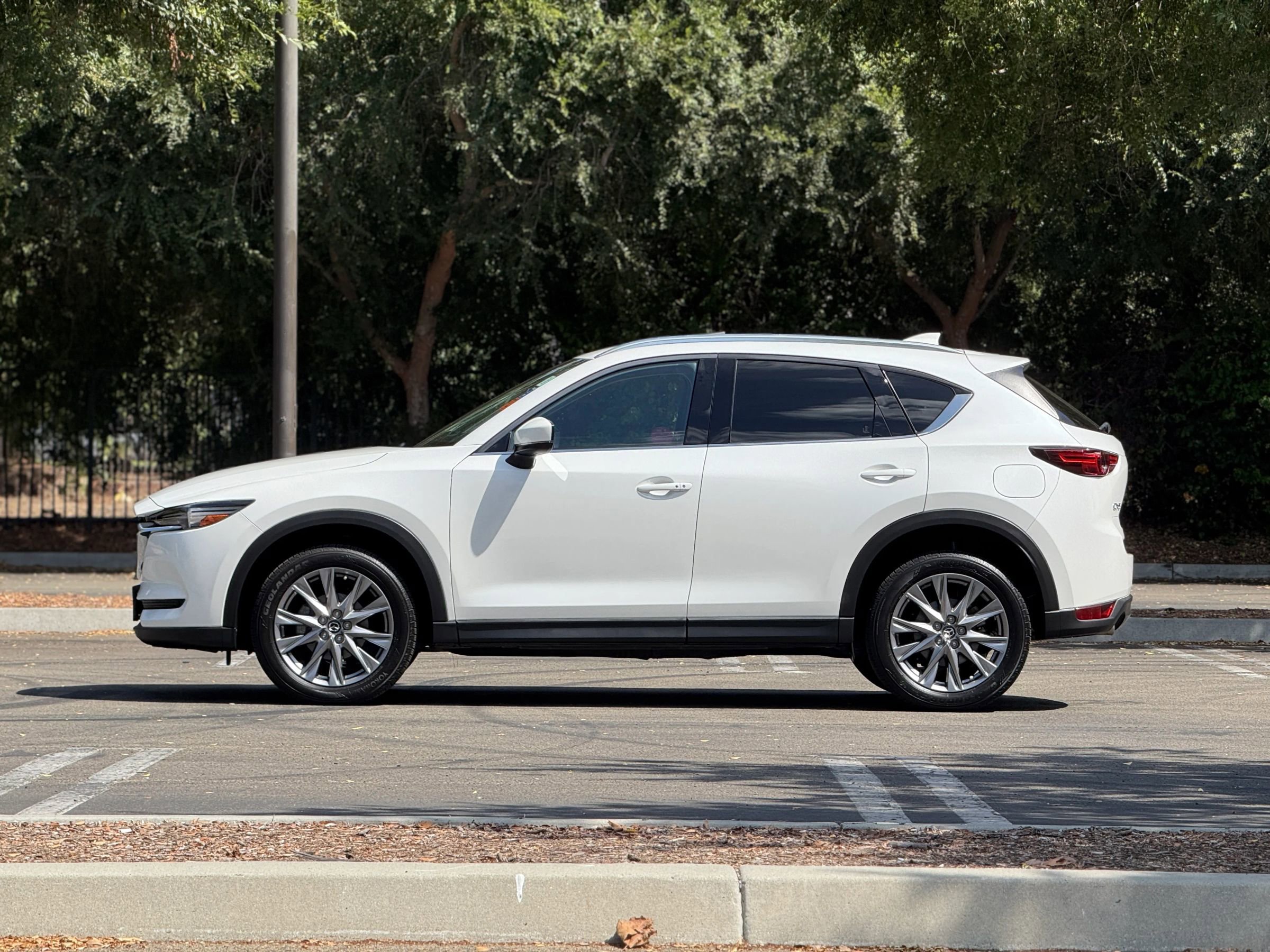 Used 2020 MAZDA CX-5 Touring FWD image 6