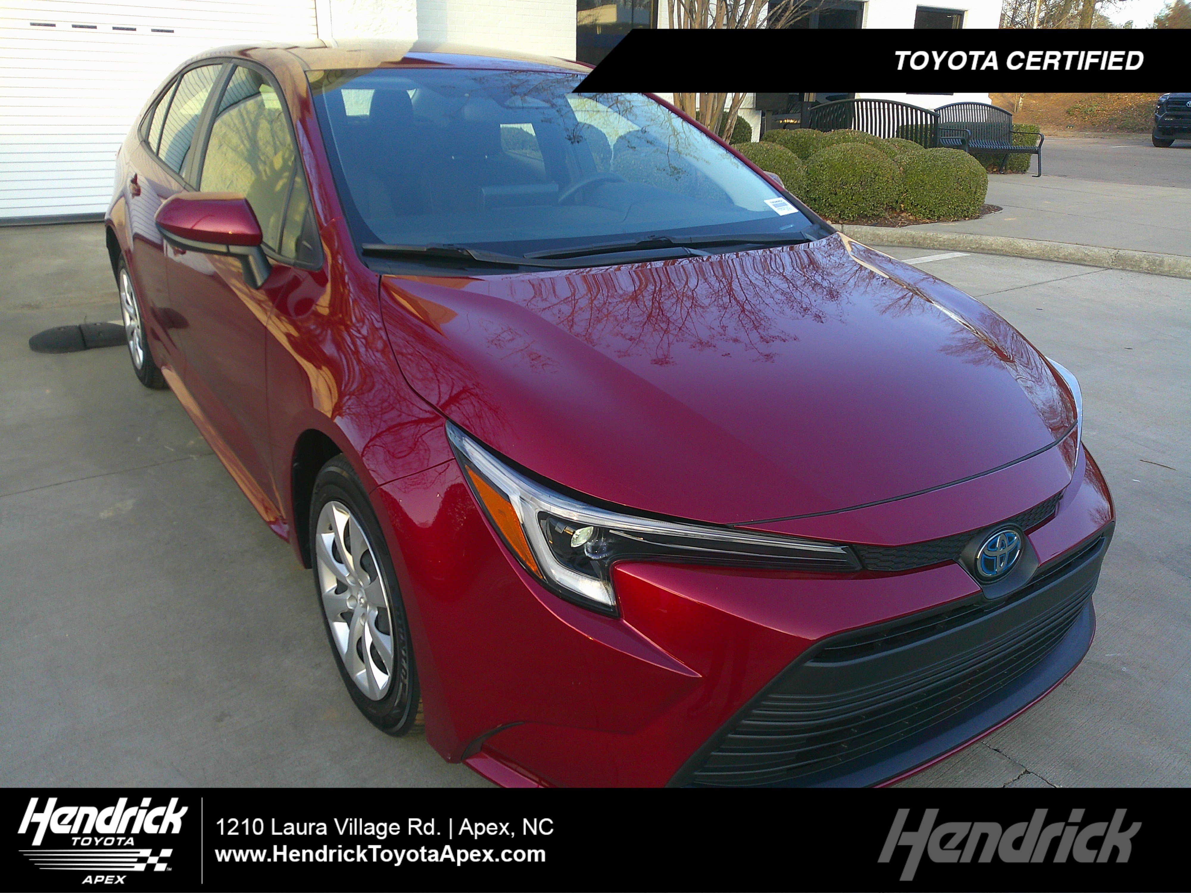 Used 2023 Toyota Corolla LE image 1