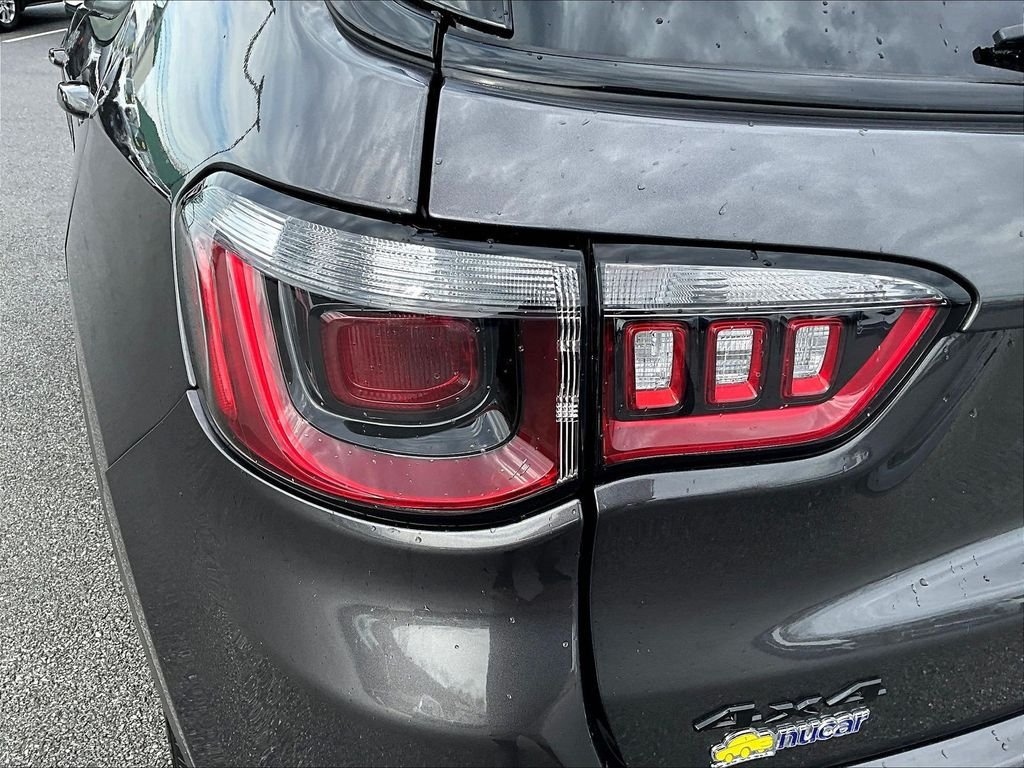 Used 2022 Jeep Compass Latitude AWD/4WD image 31