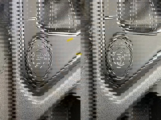 Used 2023 Volkswagen Tiguan SE R-Line image 33