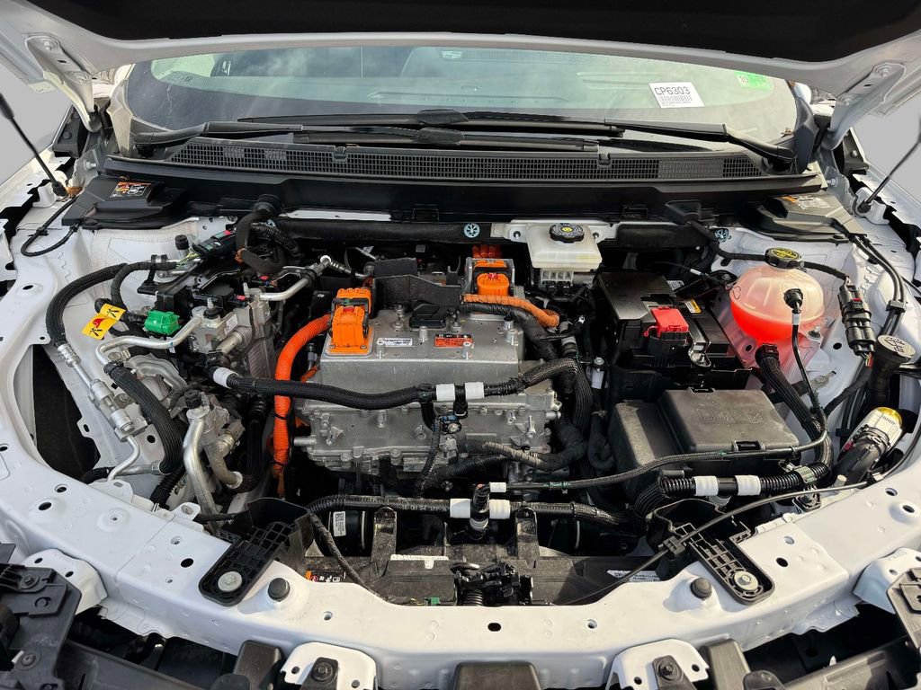 Used 2025 Cadillac Optiq Luxury 2 w/ LPO, Floor Liner Package AWD/4WD image 26