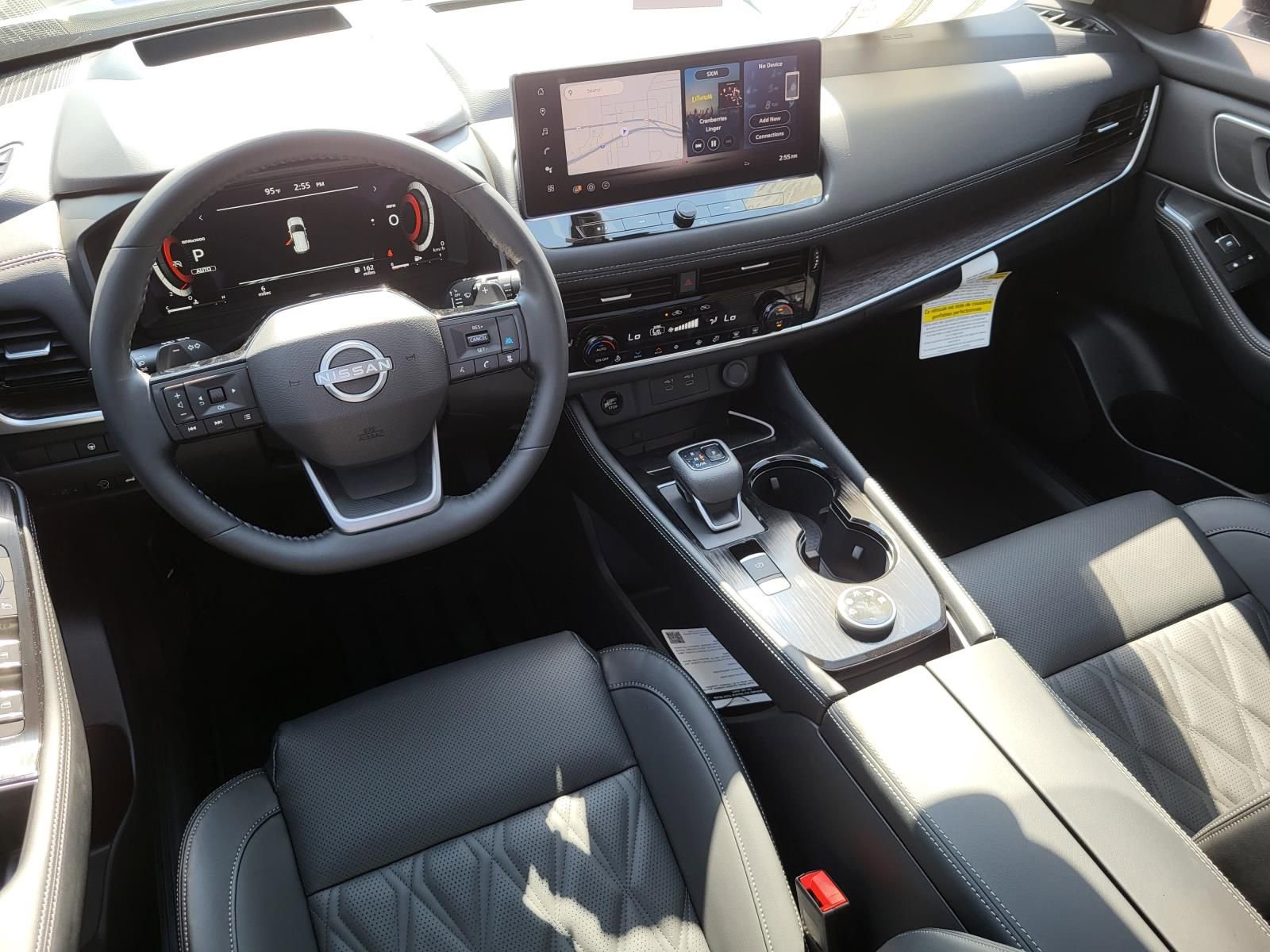New 2026 Nissan Rogue Platinum image 2