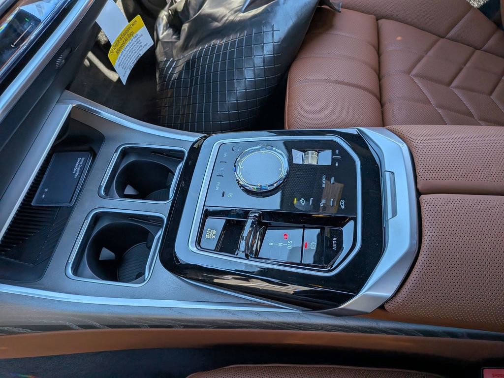 New 2026 BMW 760i xDrive w/ Executive Package image 14