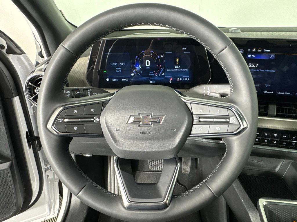 New 2026 Chevrolet Equinox LT w/ Convenience Package II AWD/4WD image 10