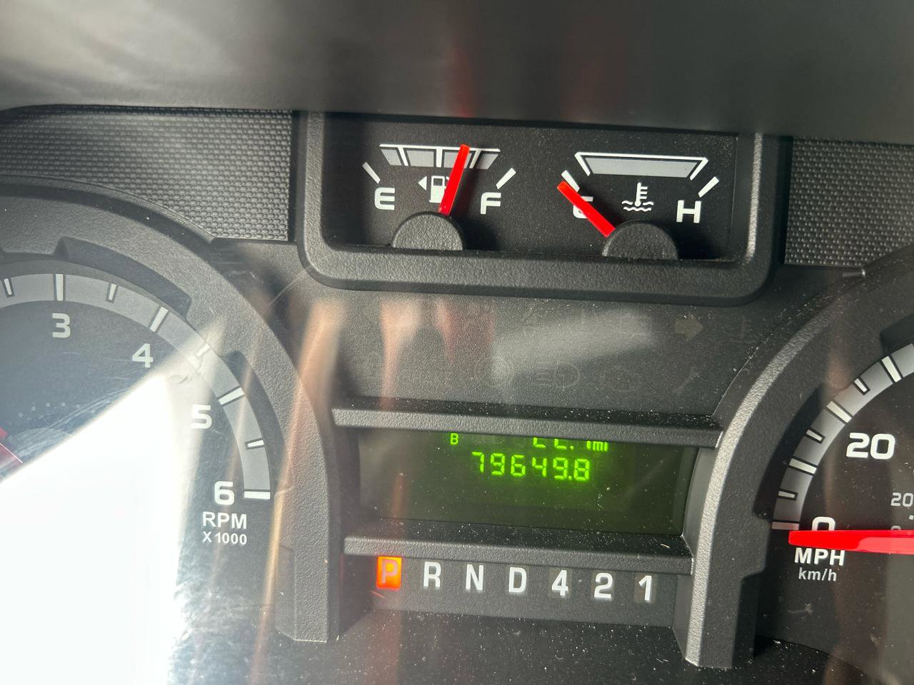 Used 2019 Ford E-350 and Econoline 350 Super Duty w/ Power Windows & Locks Group RWD image 15