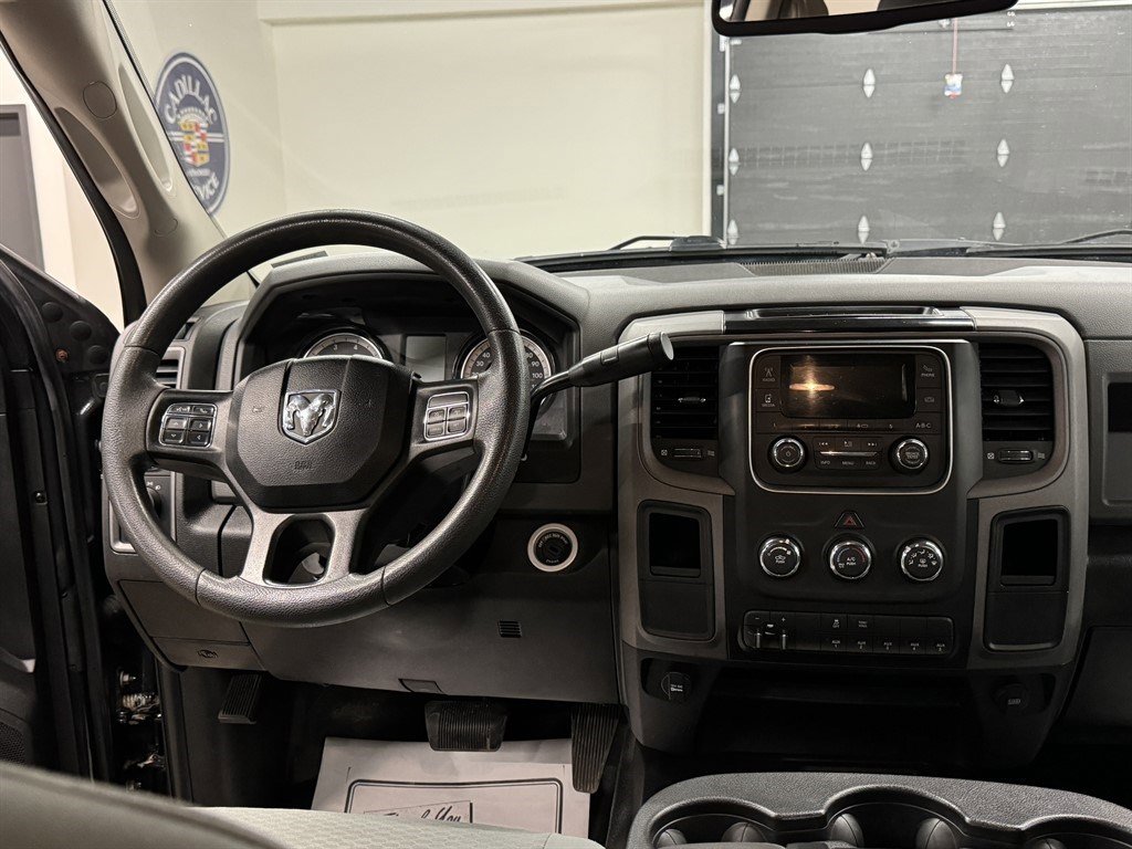 Used 2018 RAM 3500 Tradesman w/ Chrome Appearance Group image 31