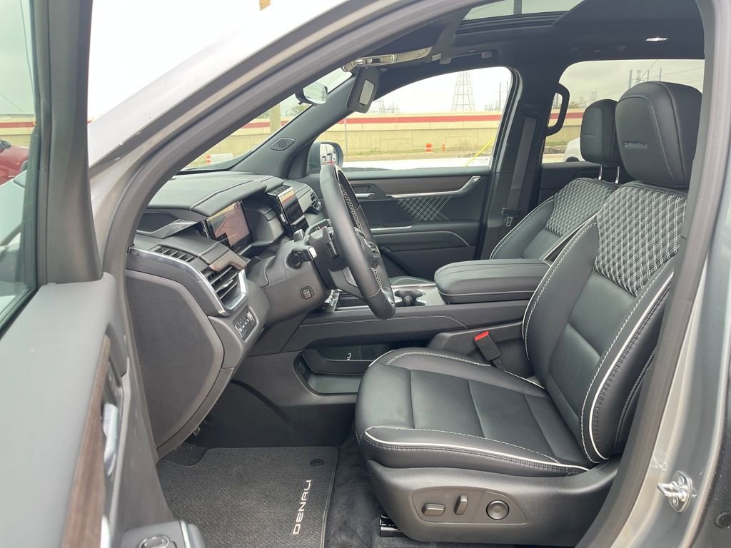 New 2026 GMC Acadia Denali w/ Super Cruise Package image 10