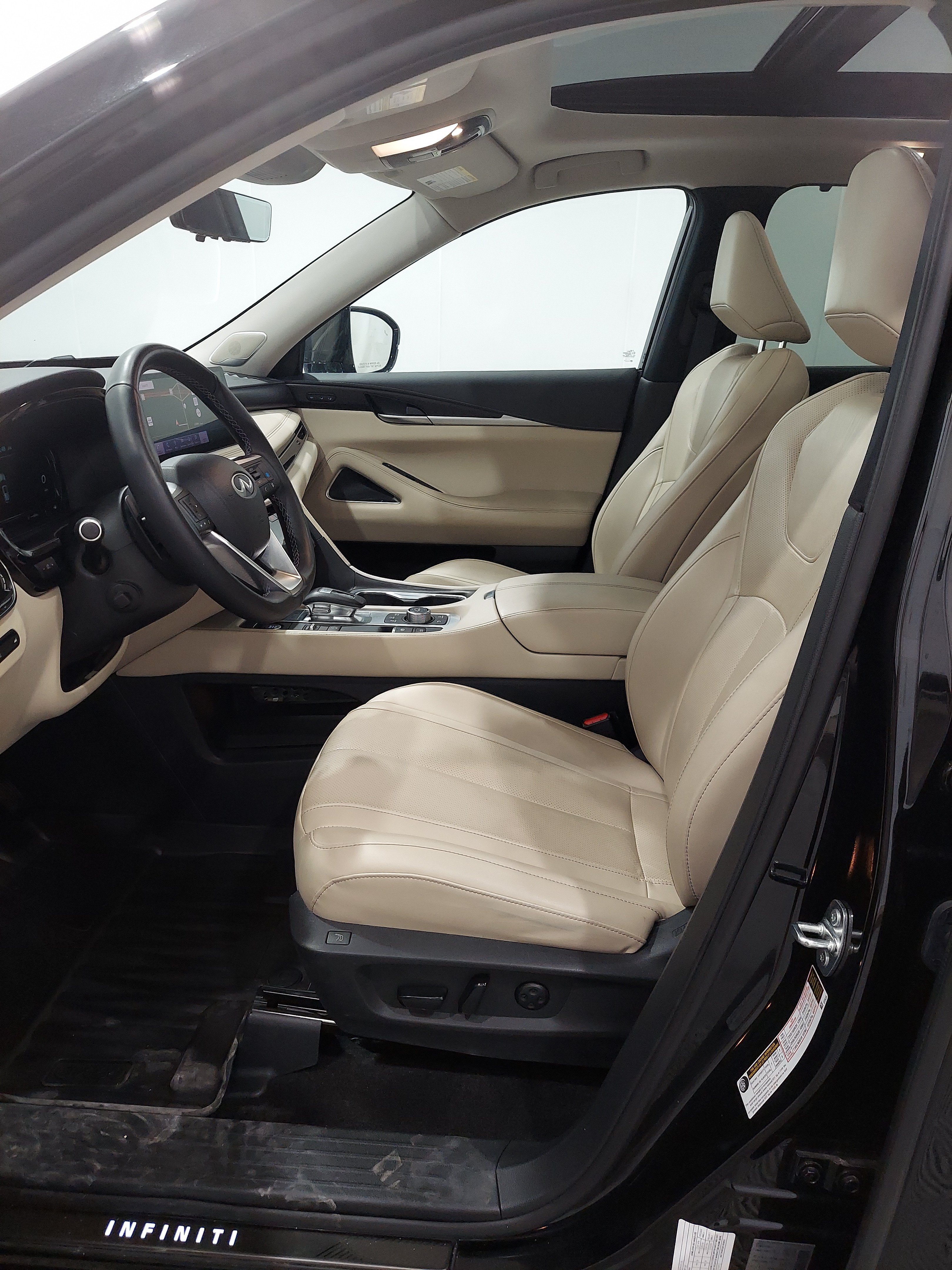 Used 2024 INFINITI QX60 Sensory AWD/4WD image 12