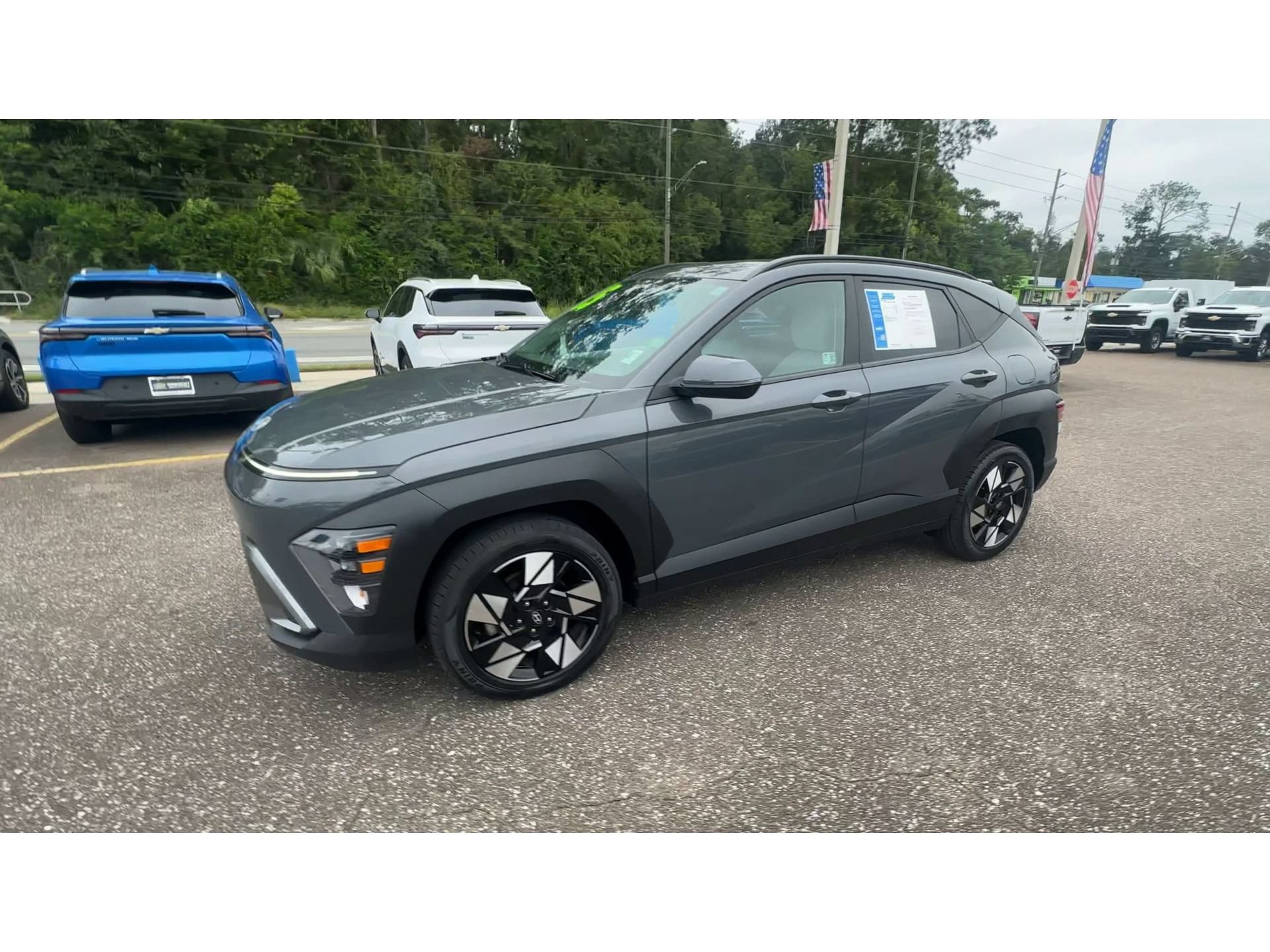 Used 2025 Hyundai Kona SEL FWD image 6