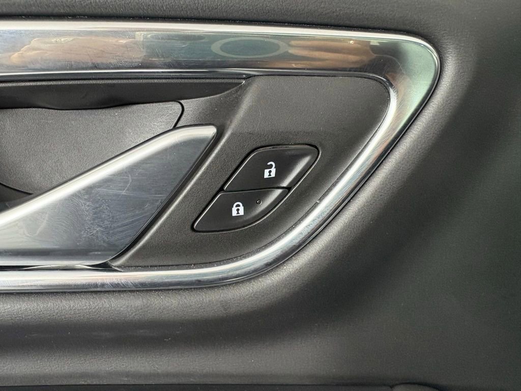 Used 2022 Chevrolet Tahoe Z71 image 14