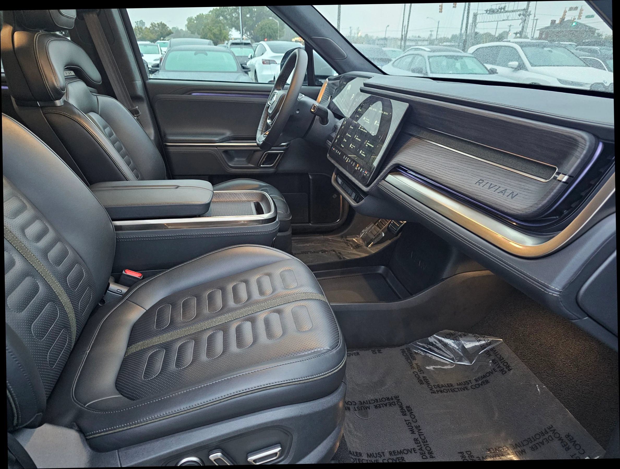 Used 2024 Rivian R1S Adventure Quad AWD/4WD image 30