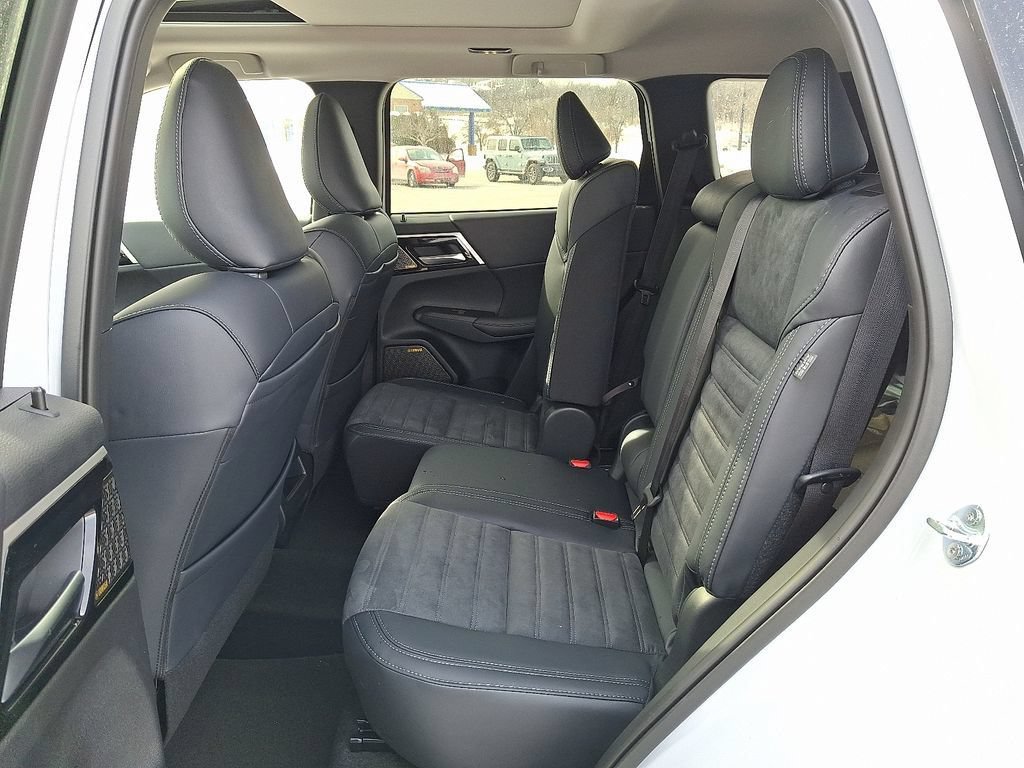 New 2026 Mitsubishi Outlander SE AWD/4WD image 5