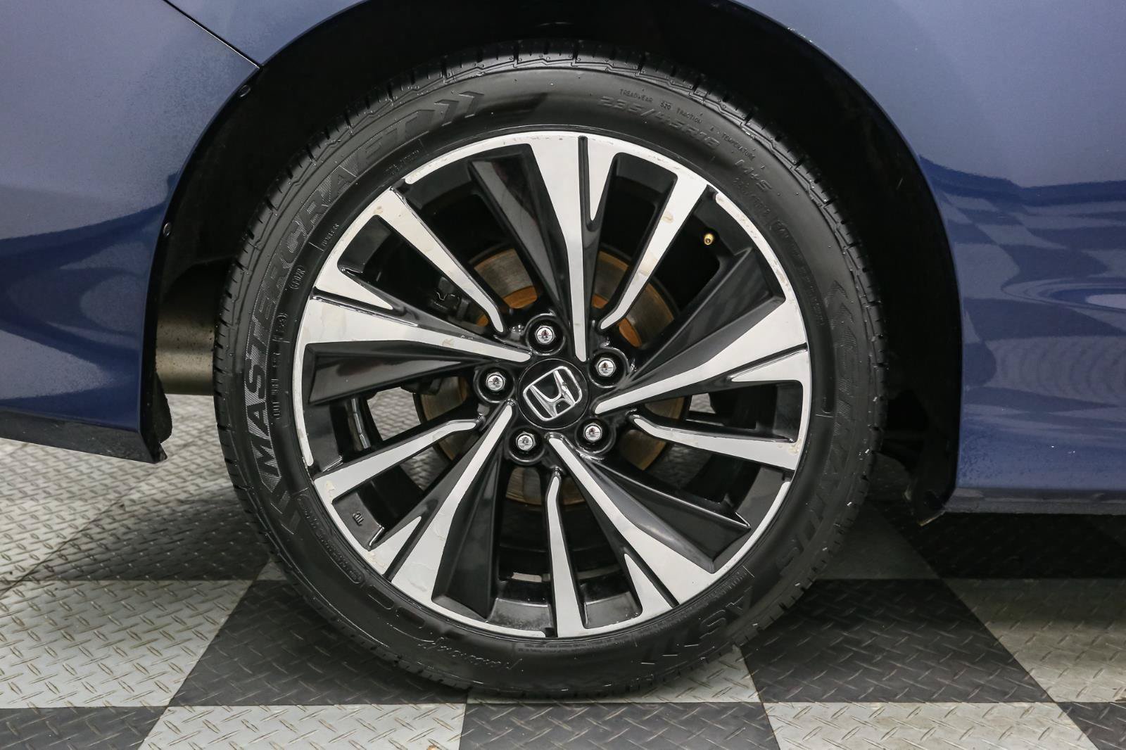 Used 2016 Honda Accord EX image 17