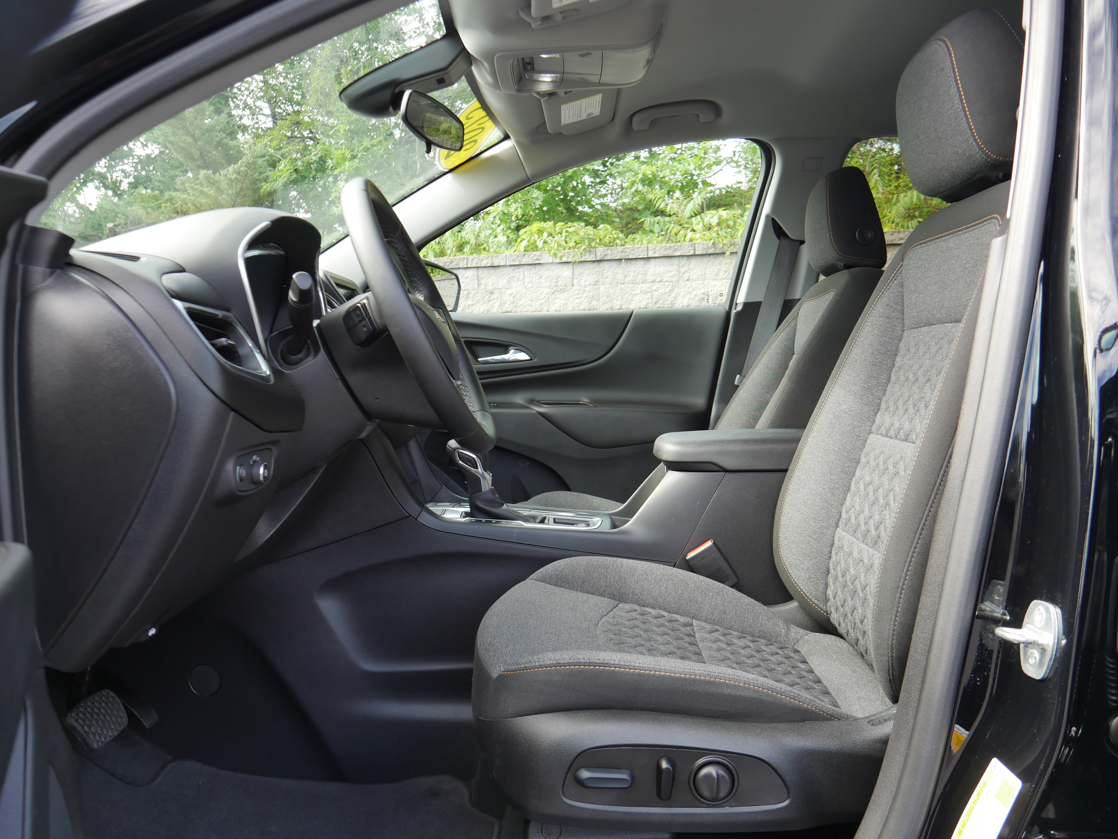 Certified 2023 Chevrolet Equinox LT AWD/4WD image 12