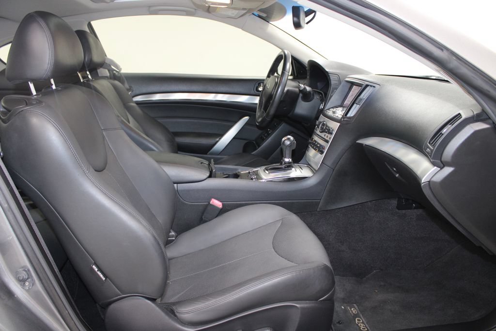 Used 2015 INFINITI Q60 AWD Coupe w/ Premium Package image 23