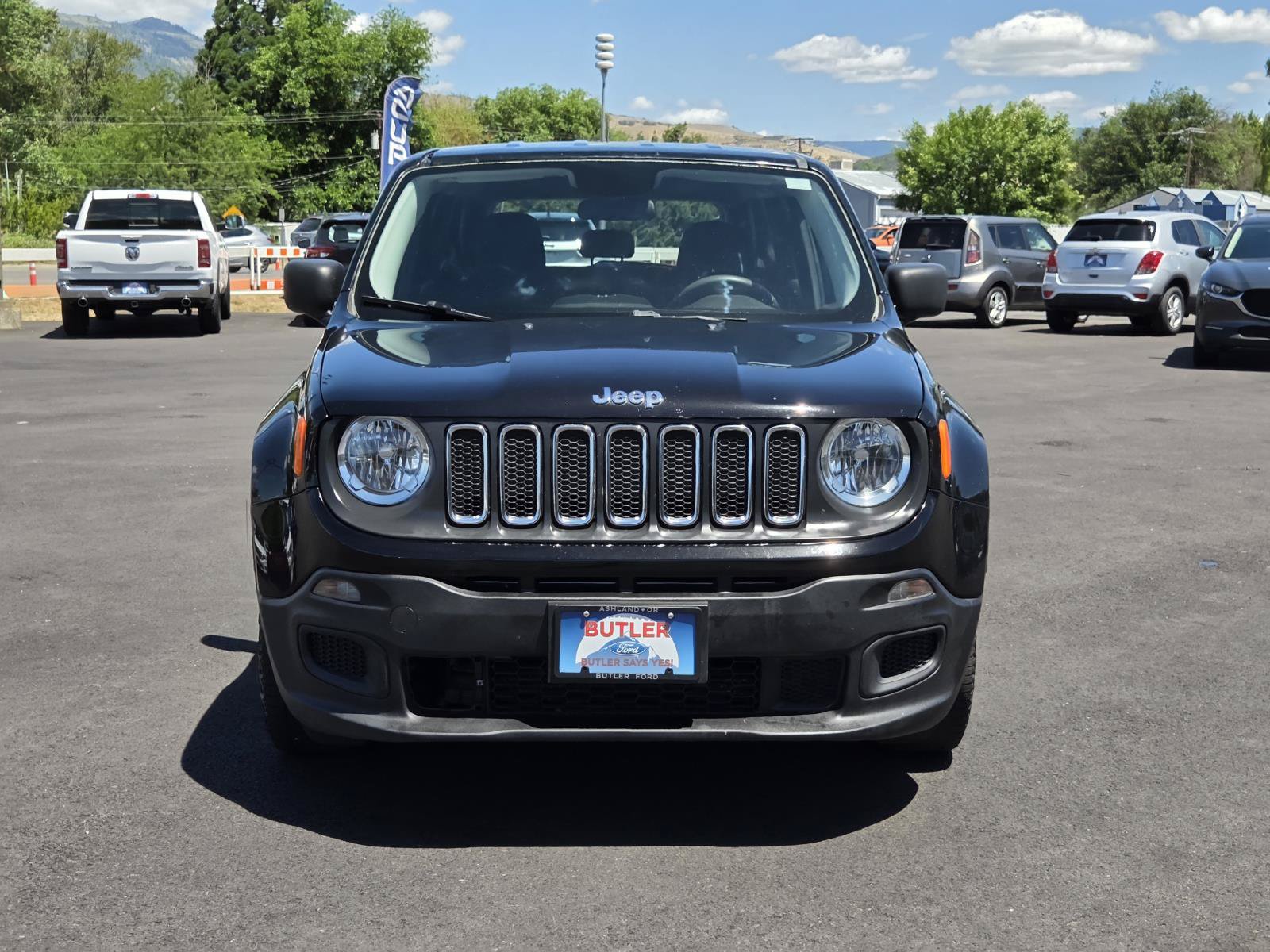 Used 2016 Jeep Renegade Sport w/ Power & Air Group FWD video 2
